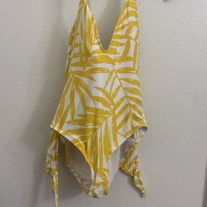 One piece bathing suit